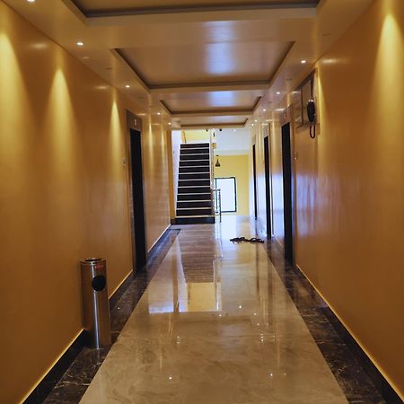 Hotel Aarohi Tarapith Dış mekan fotoğraf
